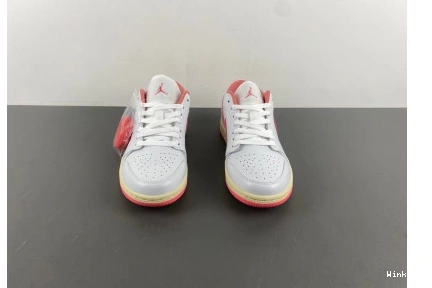 DC0774-109 Low AIR JORDAN 1 1117